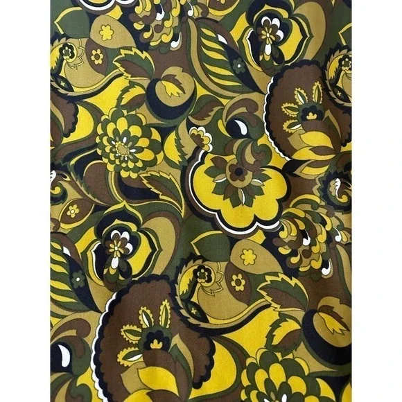 Vintage Blends Inc green and brown floral polyester fabric - Picture 3 of 8